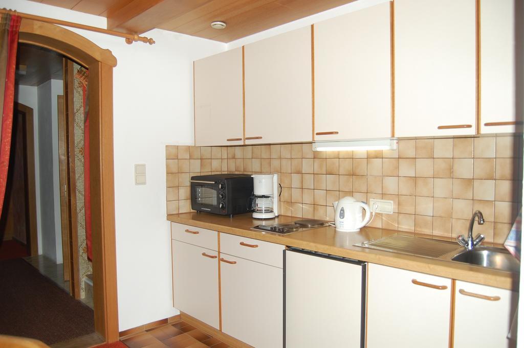 エルビゲンアップHaus Waldrastアパートメント 部屋 写真