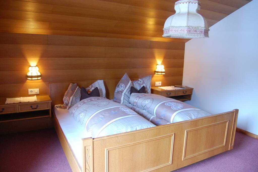 エルビゲンアップHaus Waldrastアパートメント 部屋 写真